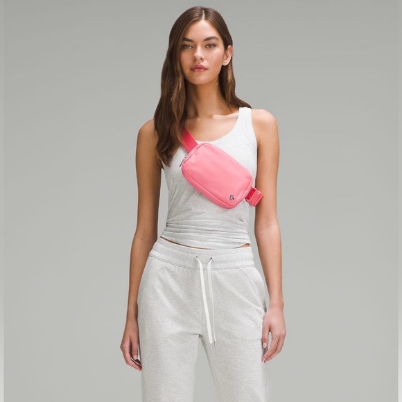 NWT Lululemon Everywhere Belt Bag 1L Sakura Pink - Picture 6 of 11